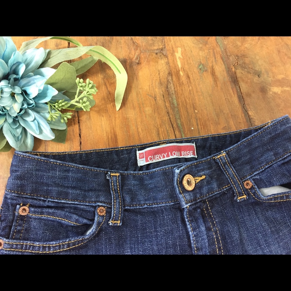 Gap Curvy Low Rise Jeans - Picture 2 of 5